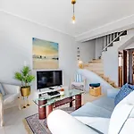 Bay View Townhouse *