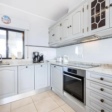 Bay View Townhouse *