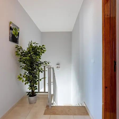 Bay View Townhouse Салема