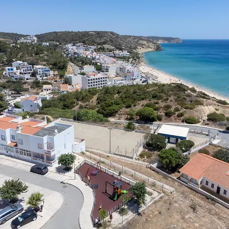 Bay View Townhouse Hébergement de vacances Salema